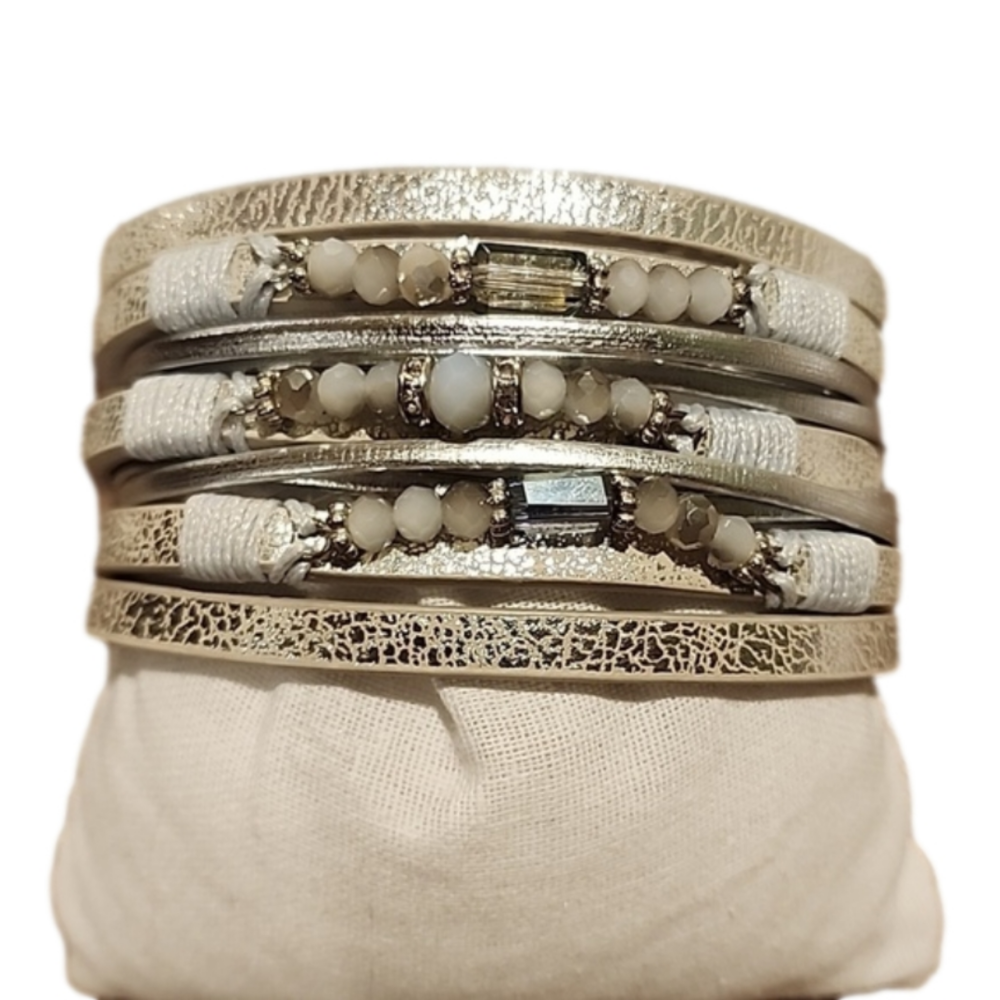 Leather and bead magnetic clasp bracelet